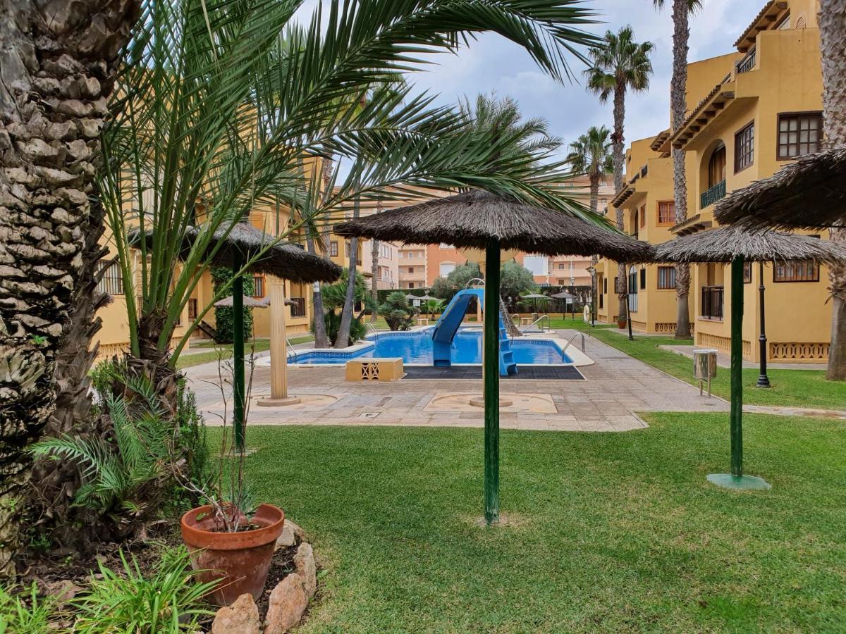 Modern Apartment Near The Beach La Mata  Zewnętrze zdjęcie